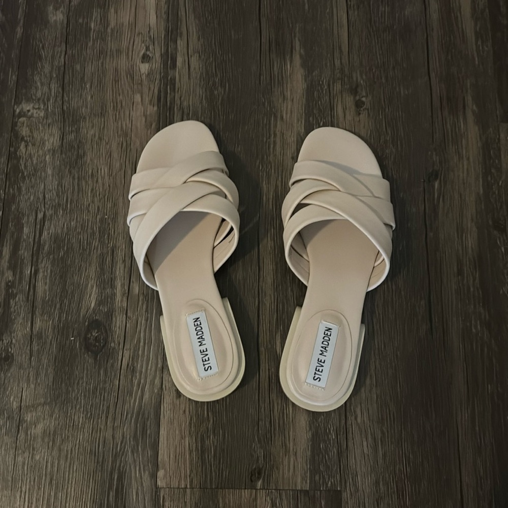Steve Madden Cream Sandals